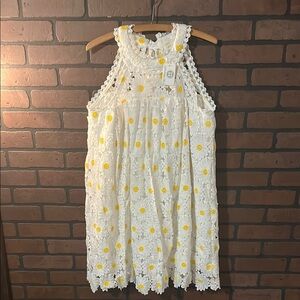NWT Crocheted White Floral Dress with Daisy Accents